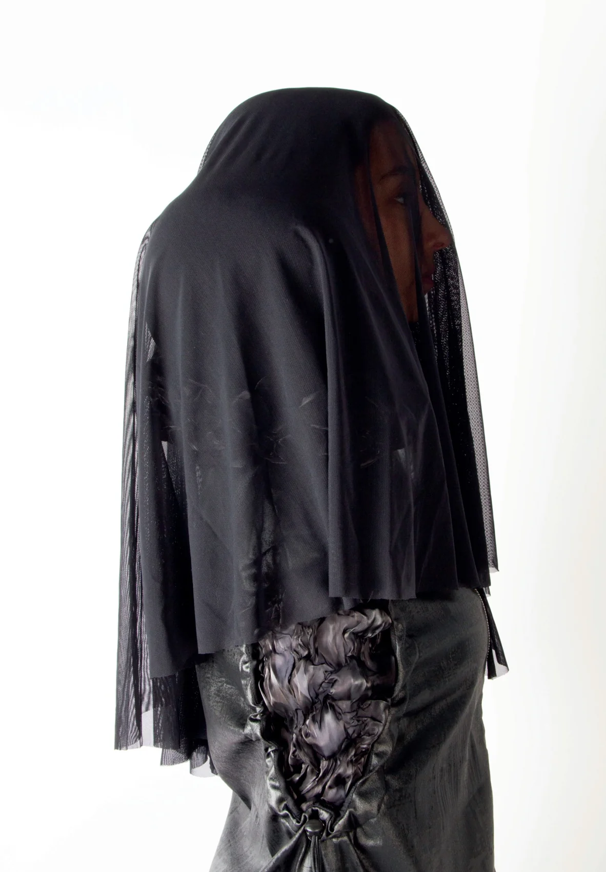 Gathered surface / studio portrait