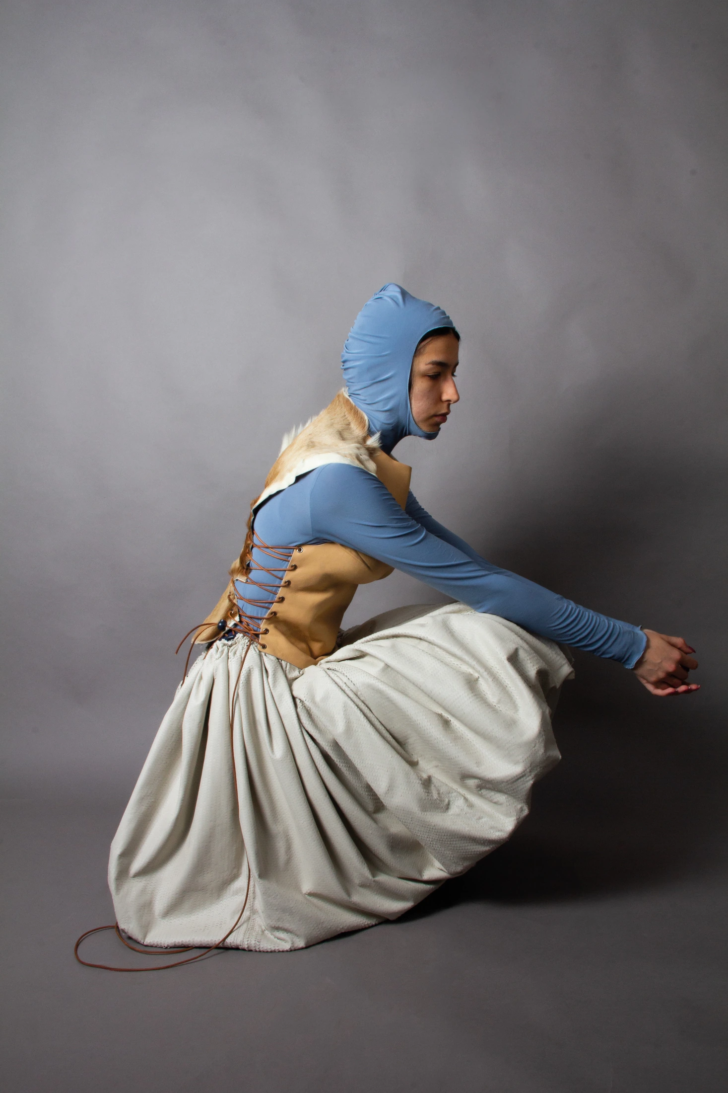 CHRYSALIS / side view and skirt volume